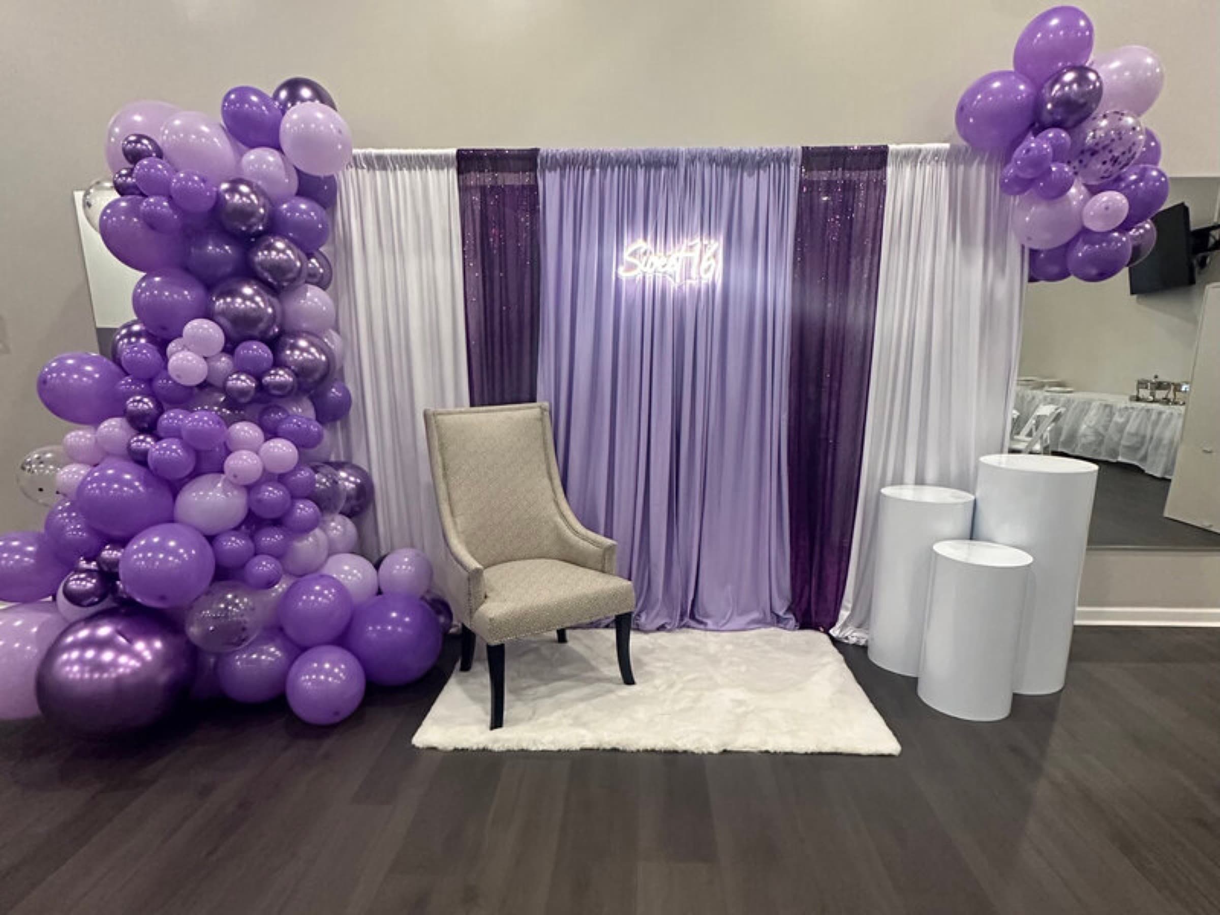 Birthday celebration styled by the venue team at The Cove at St. Johns near Jacksonville, FL (photo 4)